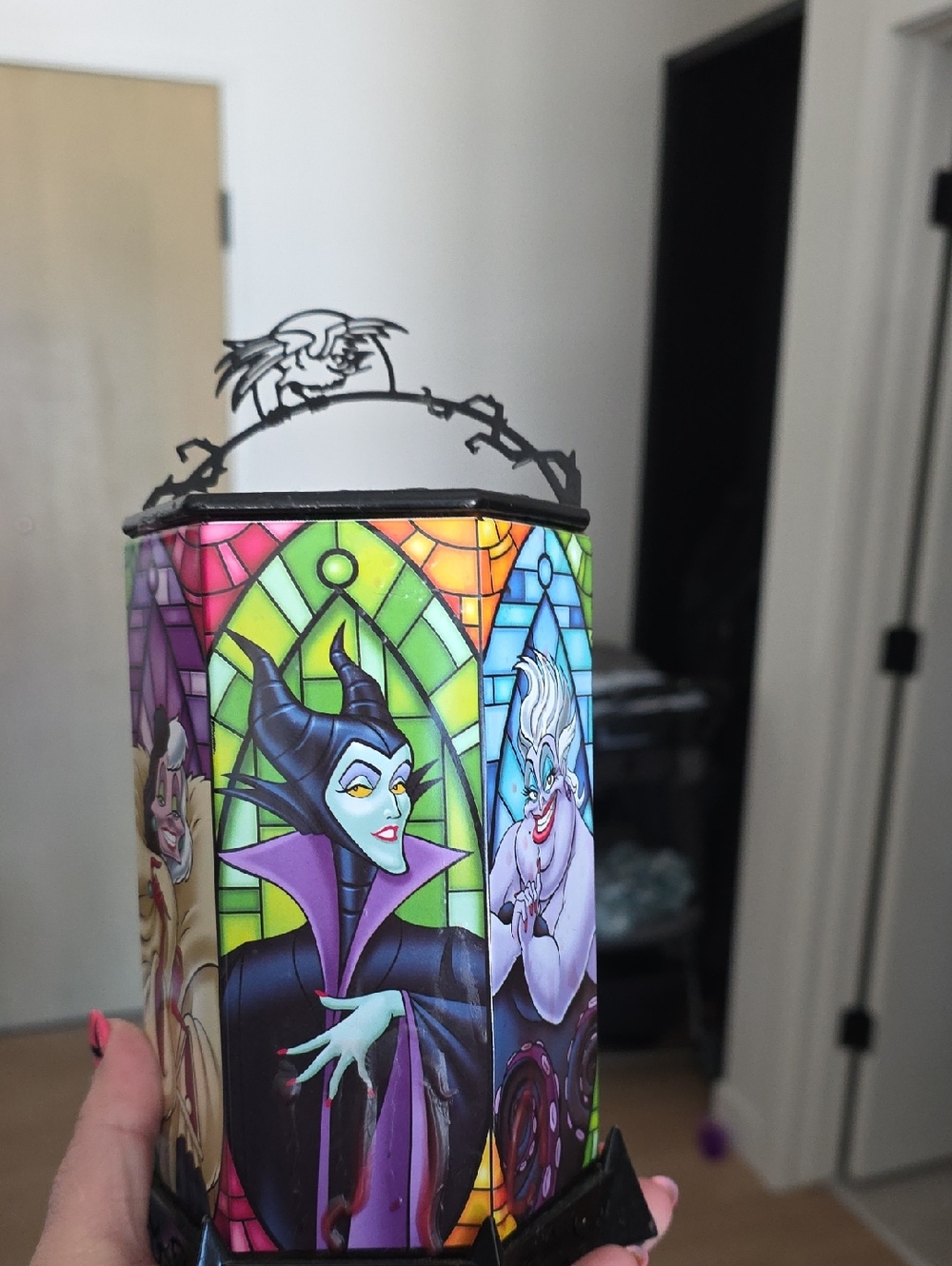 Disney Villains Stained-Glass Scentsy Warmer